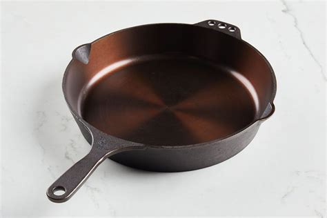 highest rated cast iron skillet